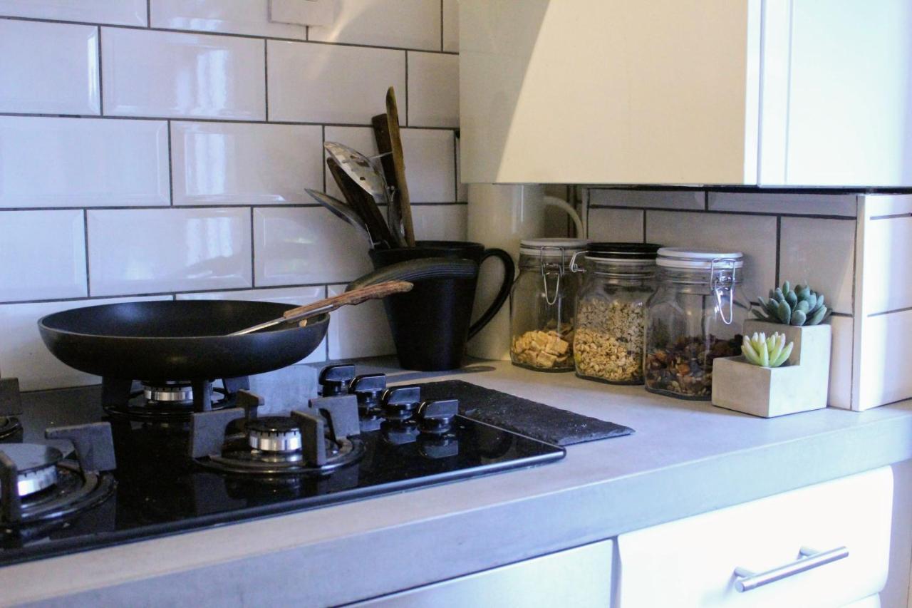 Traditional Victorian 2 Bed In Cobbled Street + Mod Cons - Full Home London Ngoại thất bức ảnh